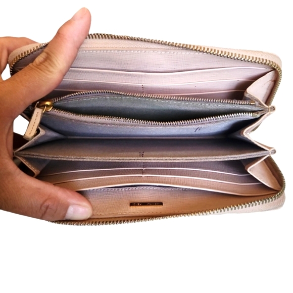 Fendi Wallet - Picture 14 of 17